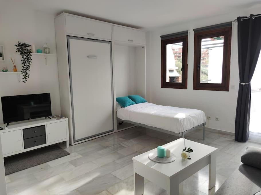 Apartamento Maika Benalsun Pueblo Evita Benalmádena Exterior foto